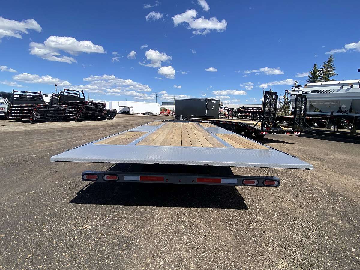 2024 Diamond C DET207- 20' Tilt Deck Trailer