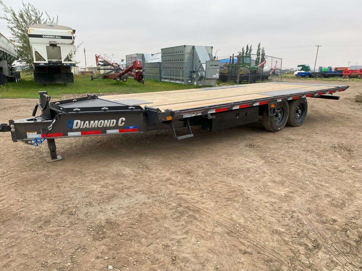 2024 Diamond C DET207 22' Tilt Deck Trailer