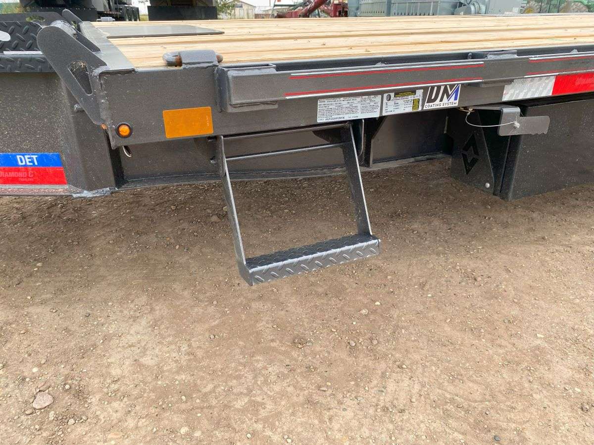 2024 Diamond C DET207 22' Tilt Deck Trailer