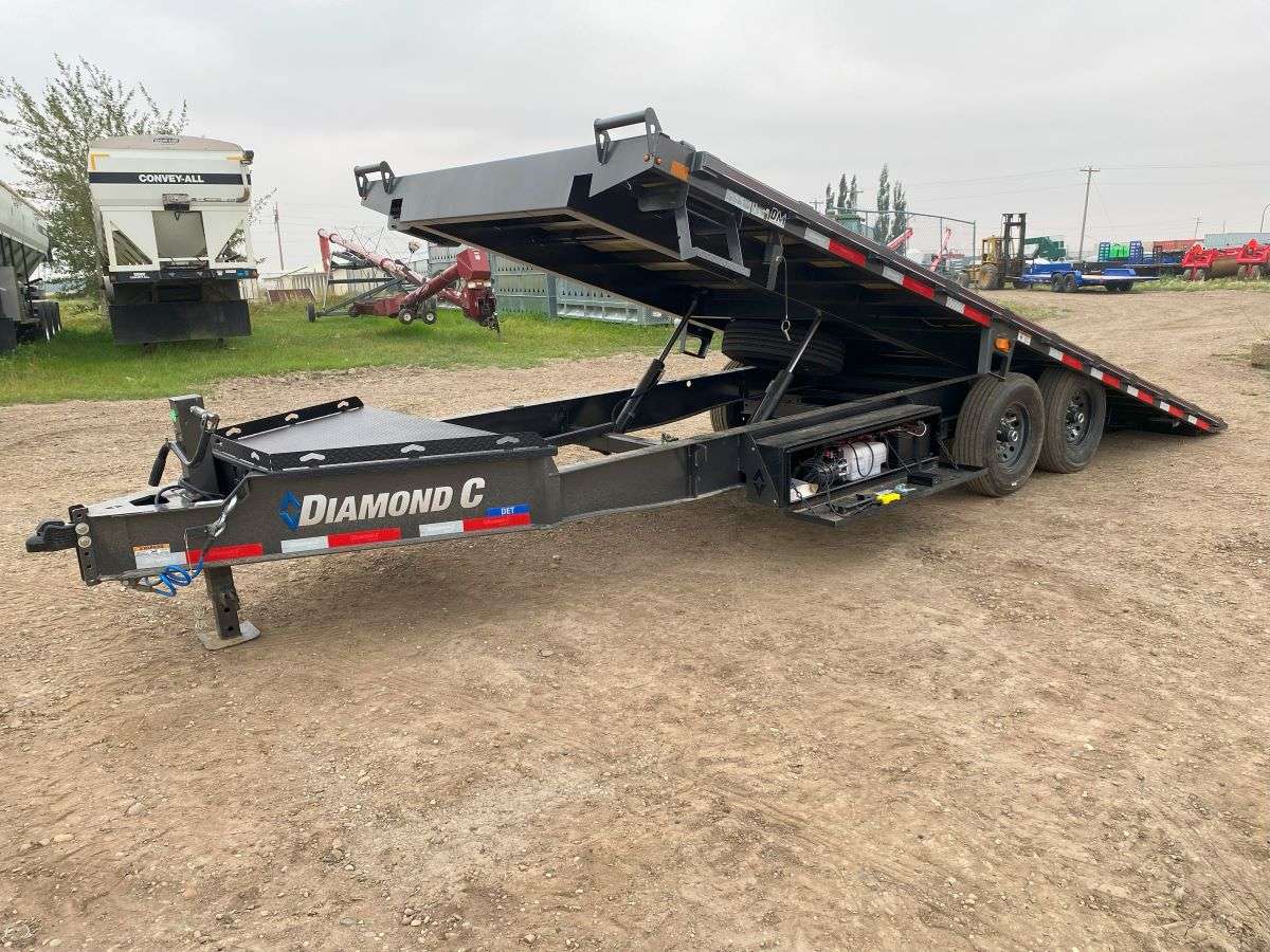 2024 Diamond C DET207 22' Tilt Deck Trailer