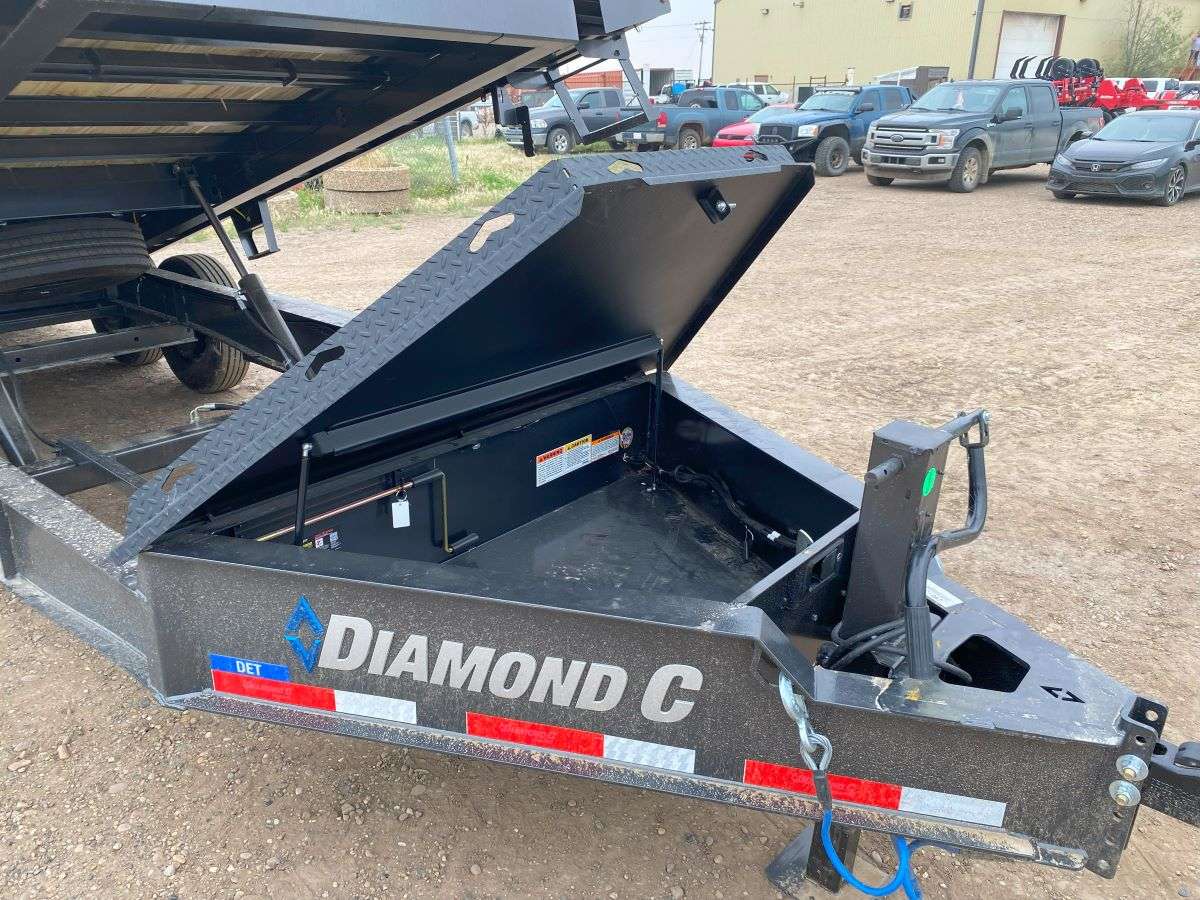 2024 Diamond C DET207 22' Tilt Deck Trailer