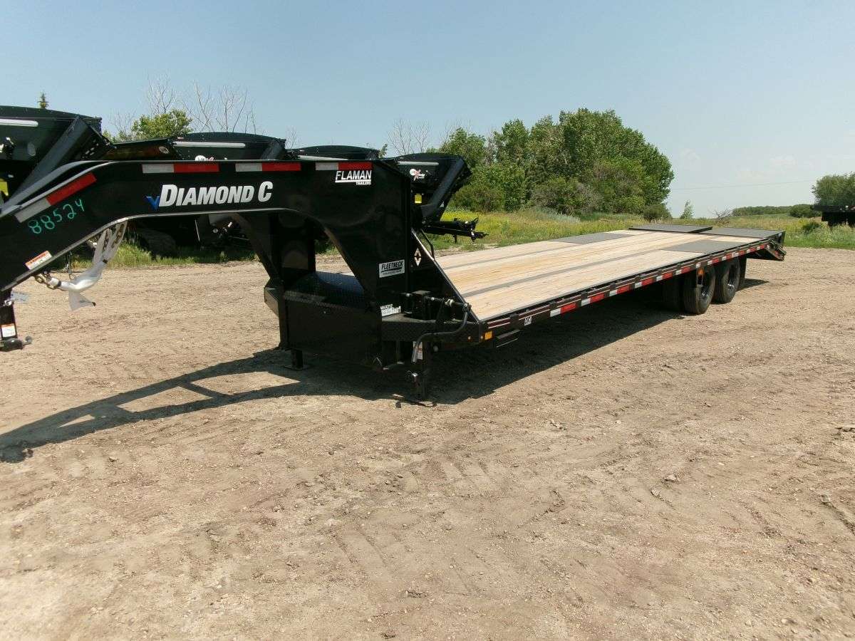 2024 Diamond C FMAX 8'6" x 35' GN Beavertail Flat Deck