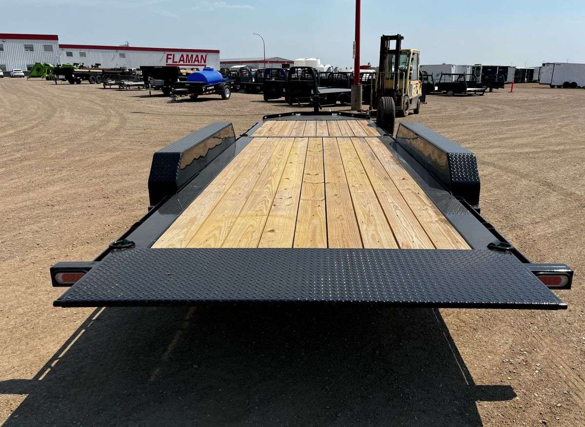 2024 Diamond C HDT 7' x 24' Partial Tilt