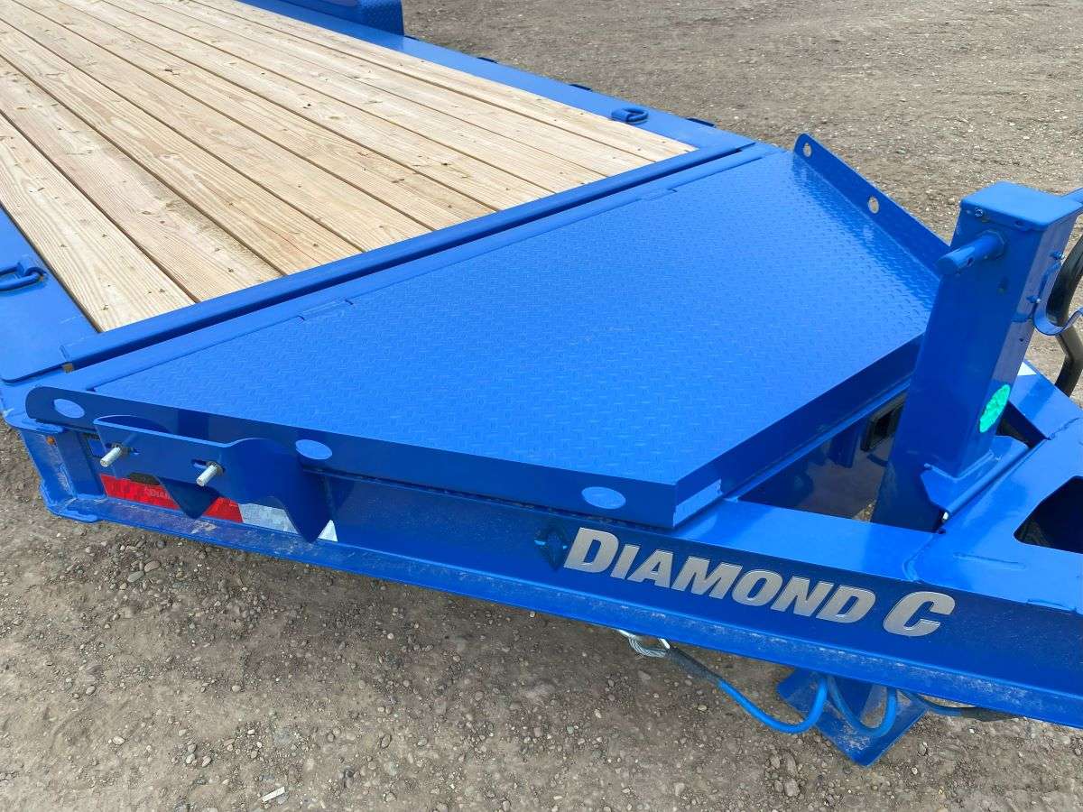 2024 Diamond C HDT207 20' Full Tilt Deck Trailer