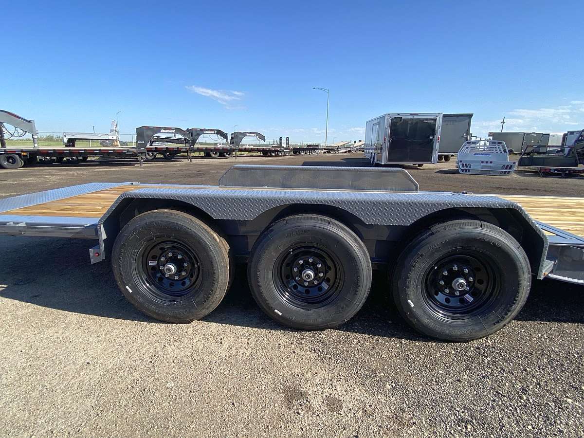 2024 Diamond C HDT307 24' Tilt Deck Trailer