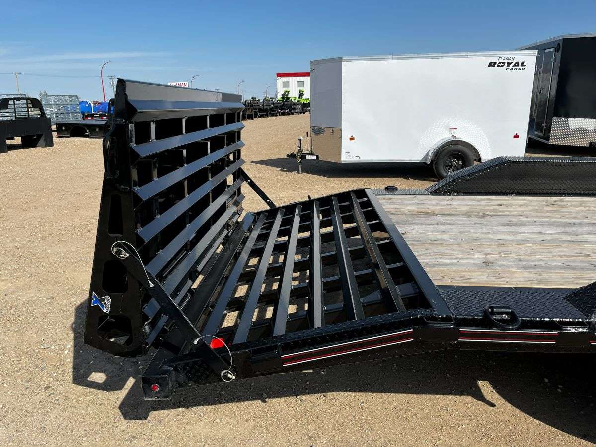 2024 Diamond C LPX 7' x 20' Flat Deck