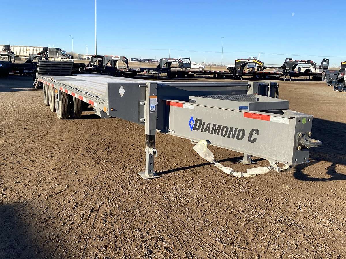 2024 Diamond C PX312- 32' Pintle Hitch