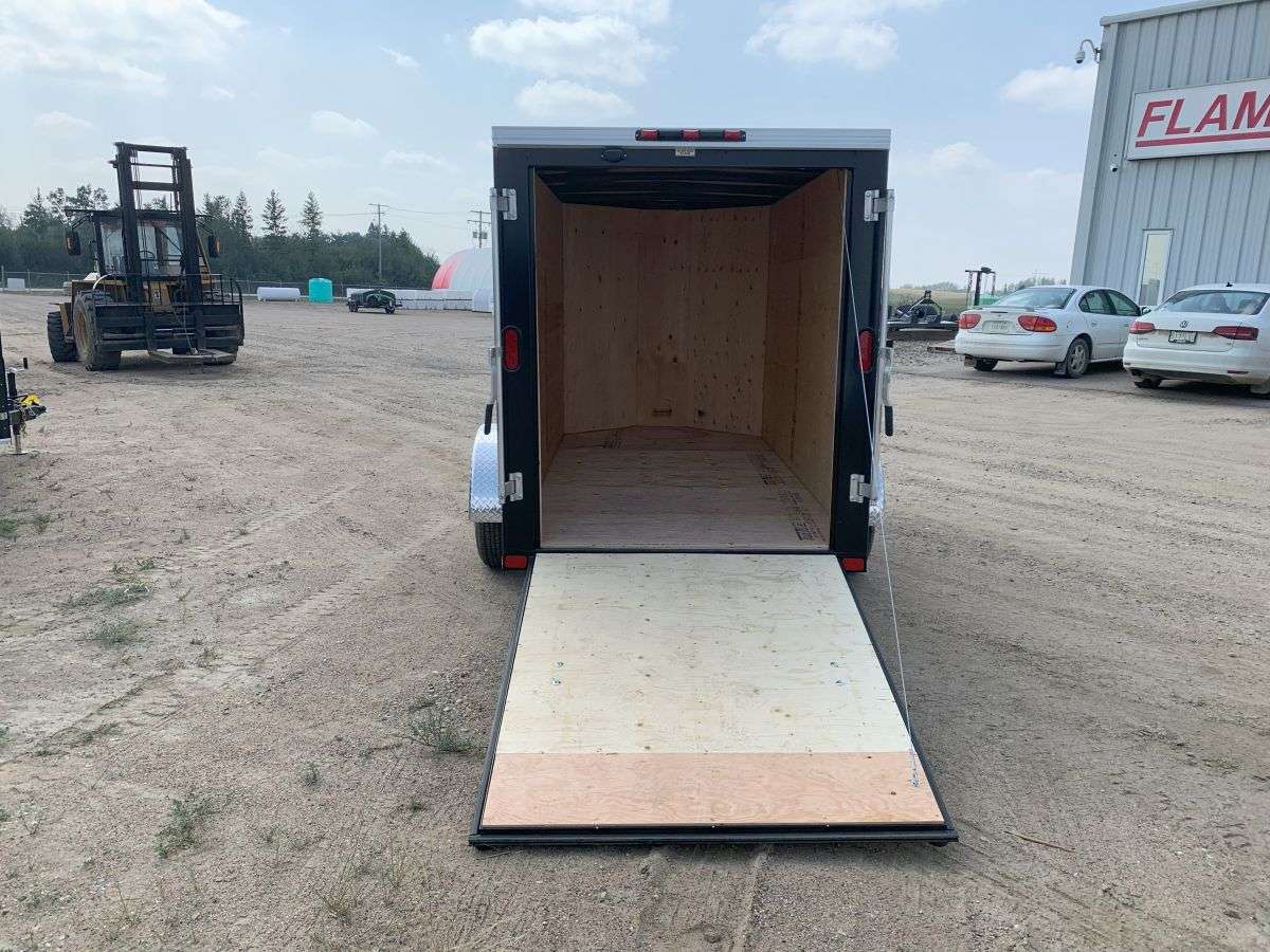 2024 Royal LCH 5' x 10' V-Nose Cargo