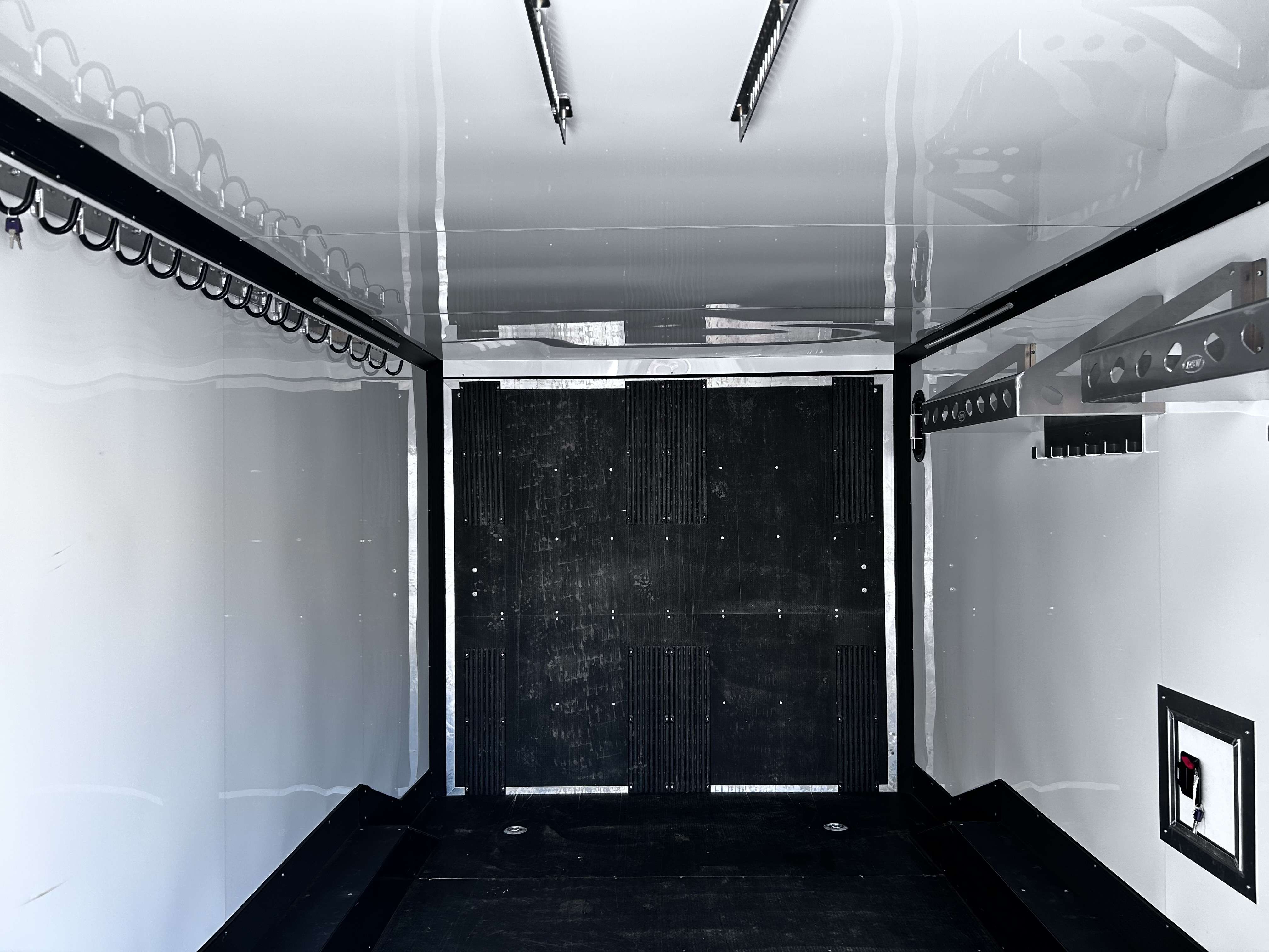 2024 Royal XR 8'6' x 20' Sled Trailer