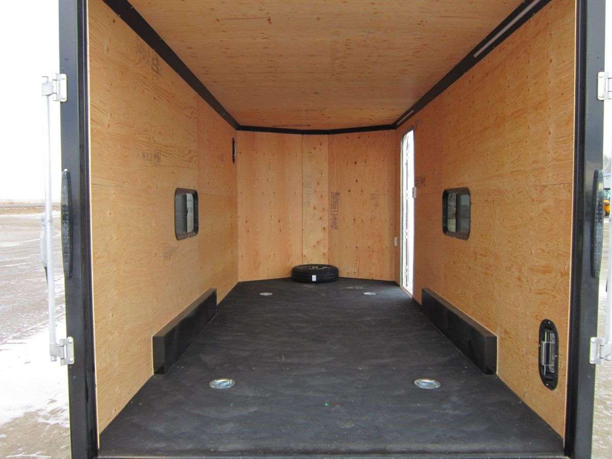 2024 Royal XRCH 7'6" x 16' + V-Nose Cargo Trailer