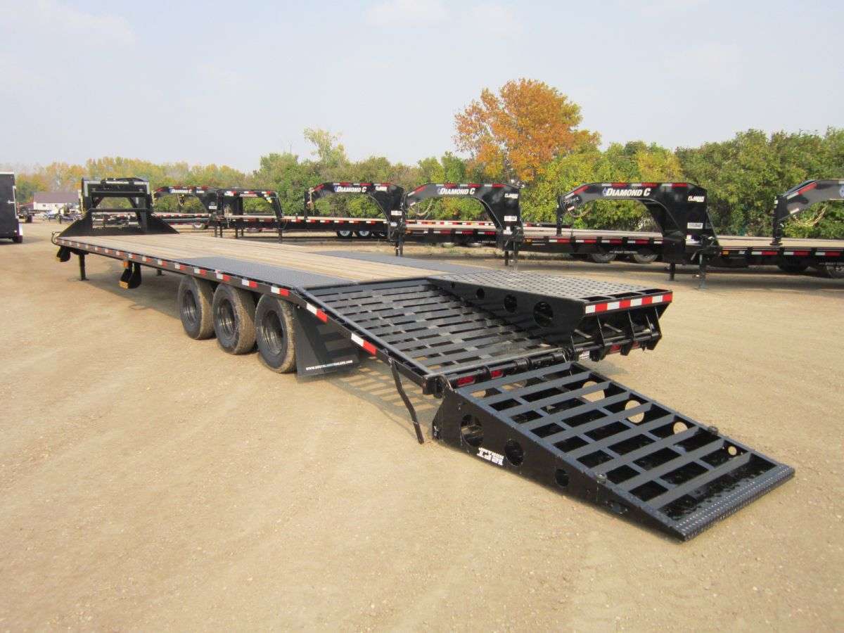 2024 Southland ETG 8'5" x 38' Gooseneck Flat Deck