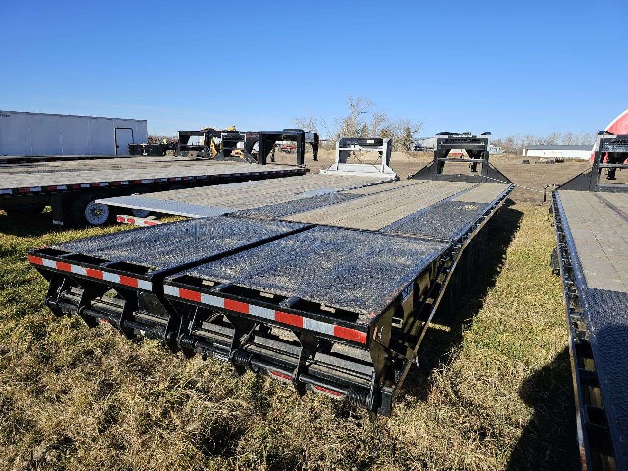 2024 Southland ETG 8'6" x 30' Beavertail Gooseneck Trailer