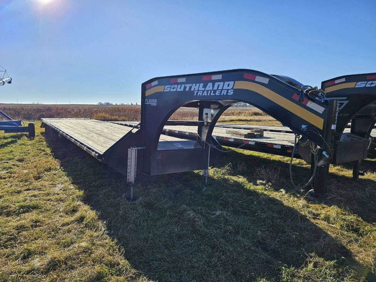 2024 Southland ETG 8'6" x 40' GN BT Flat Deck Trailer