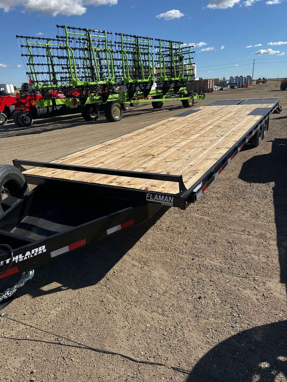 2024 Southland HBA 8'6" x 30' Beavertail Deckover