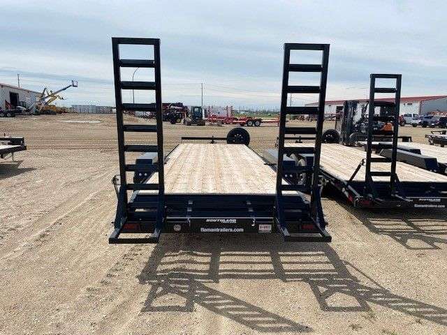 2024 Southland LBA 8'6" x 24' Beavertail Flat Deck