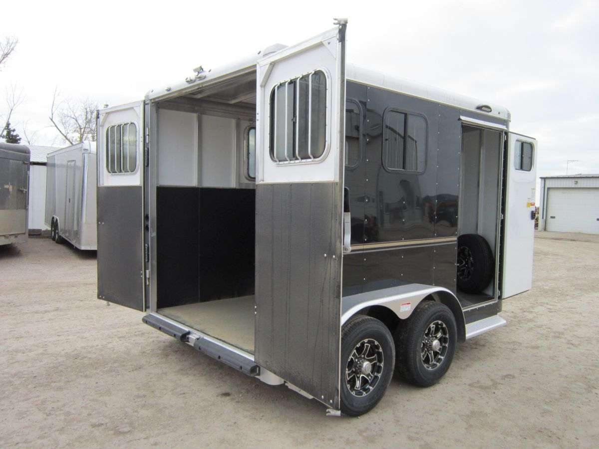 2024 Sundowner SS 7' x 13' 2 Horse Bumper Pull