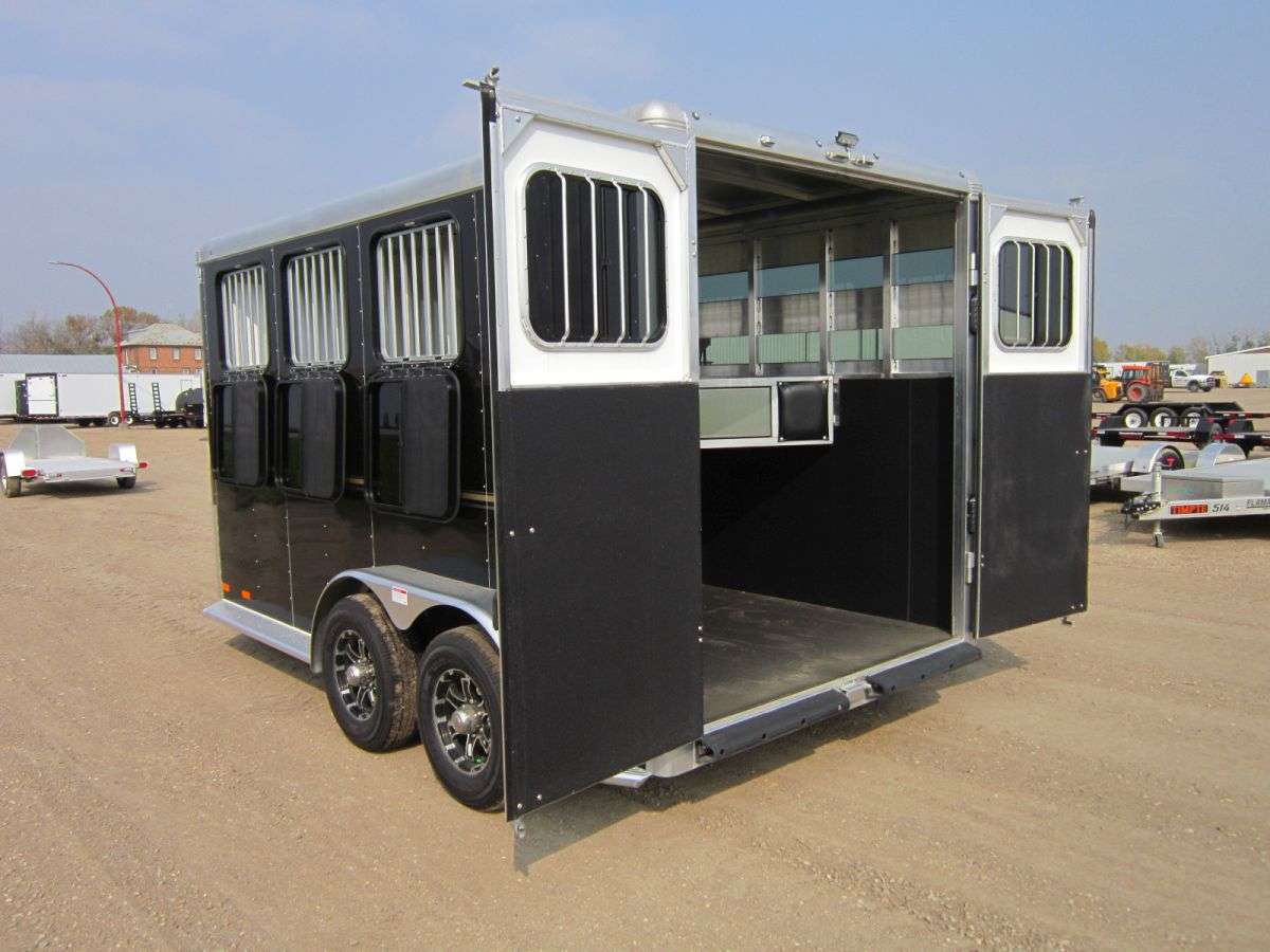 2024 Sundowner SS 7' x 16' 3 Horse Bumper Pull