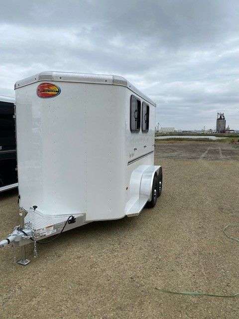 2024 Sundowner Super Sport 6'9" x 10' 2-Horse Bumper Pull