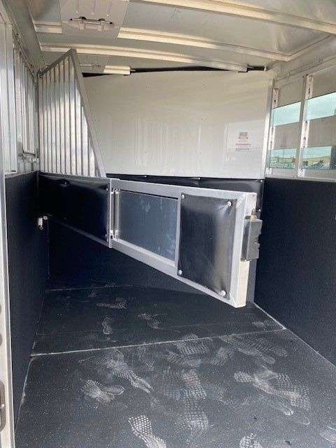 2024 Sundowner Super Sport 6'9" x 10' 2-Horse Bumper Pull