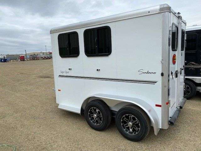 2024 Sundowner Super Sport 6'9" x 10' 2-Horse Bumper Pull