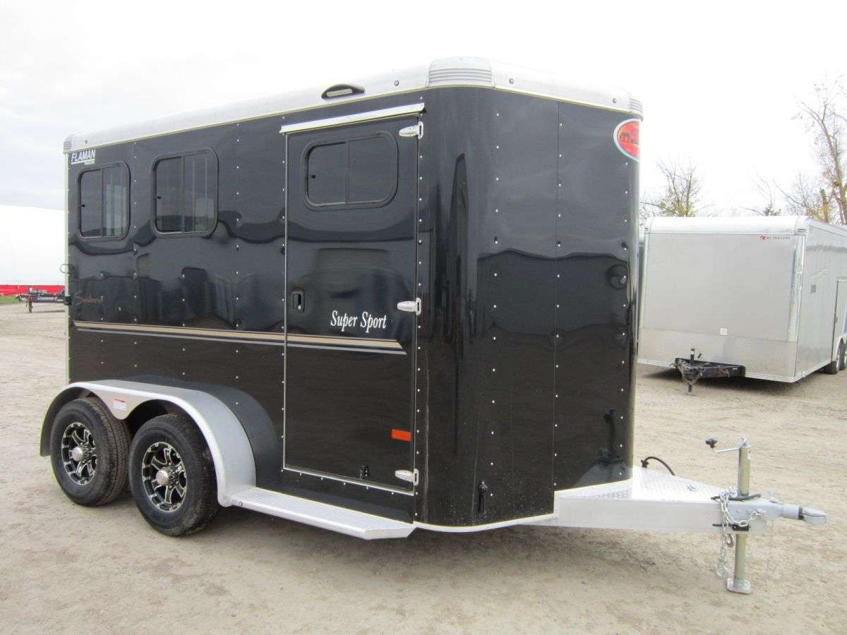 2024 Sundowner Super Sport 6'9" x 10' 2-Horse Bumper Pull