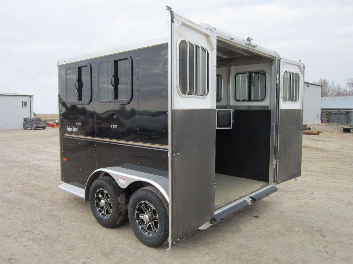 2024 Sundowner Super Sport 6'9" x 10' 2-Horse Bumper Pull