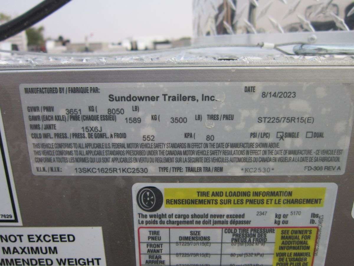 2024 Sundowner Super Sport 6'9" x 13'3" 3-Horse BP Trailer