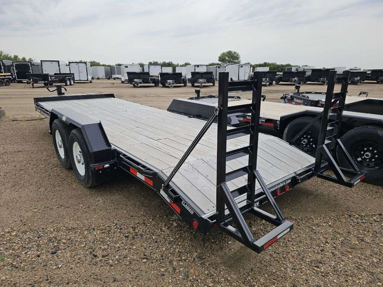 2024 Trailtech 8'6" x 20' Beavertail Flat Deck Trailer