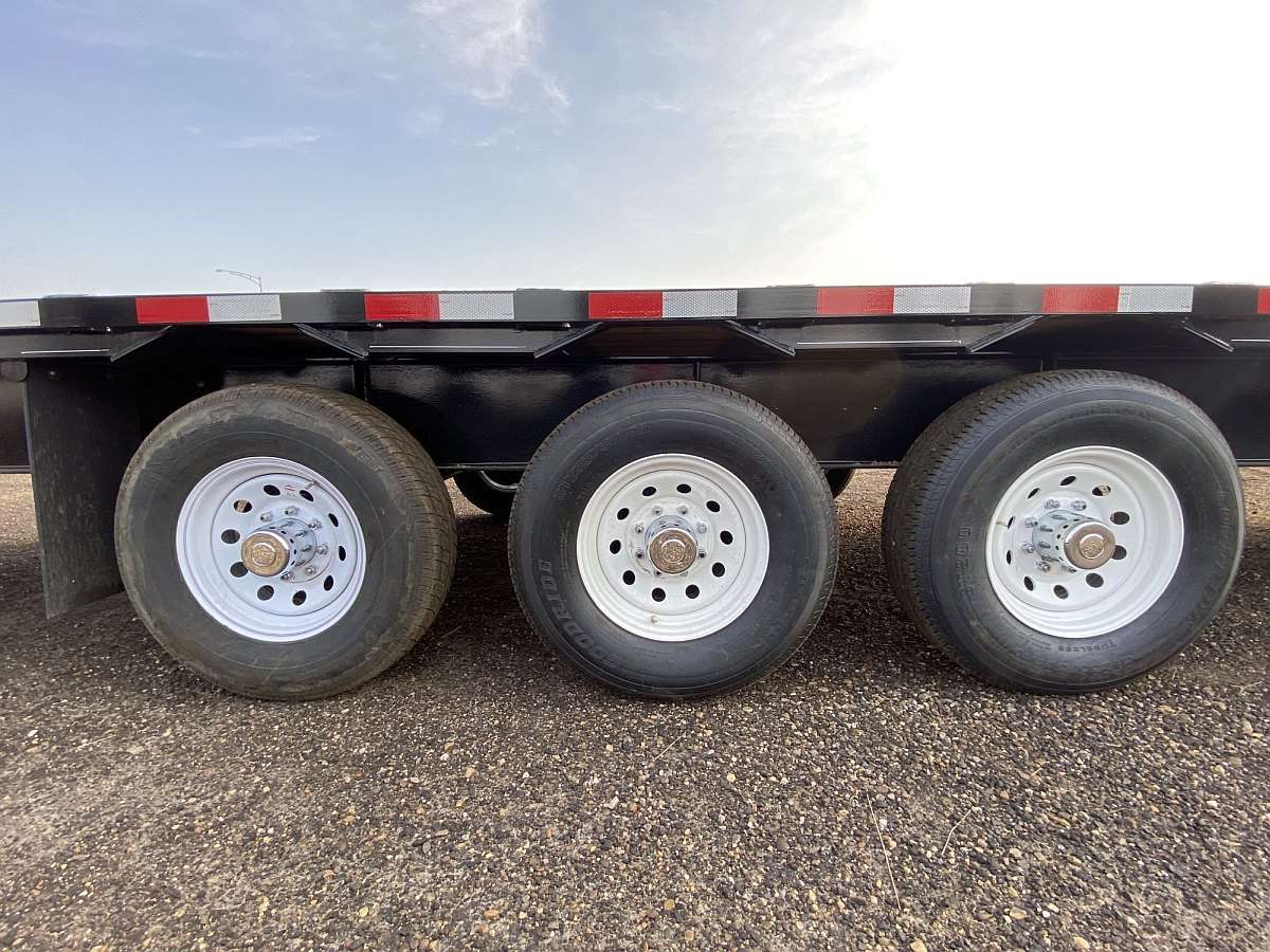 2024 Trailtech H370- 40' Gooseneck Trailer