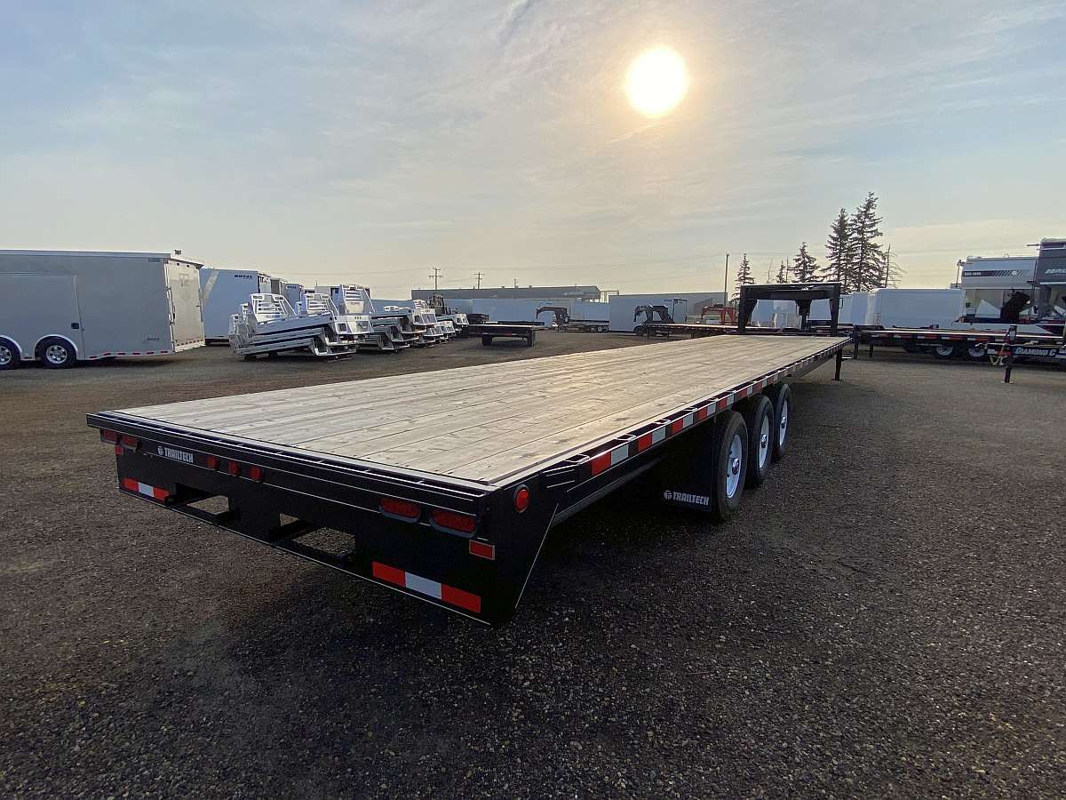 2024 Trailtech H370- 40' Gooseneck Trailer