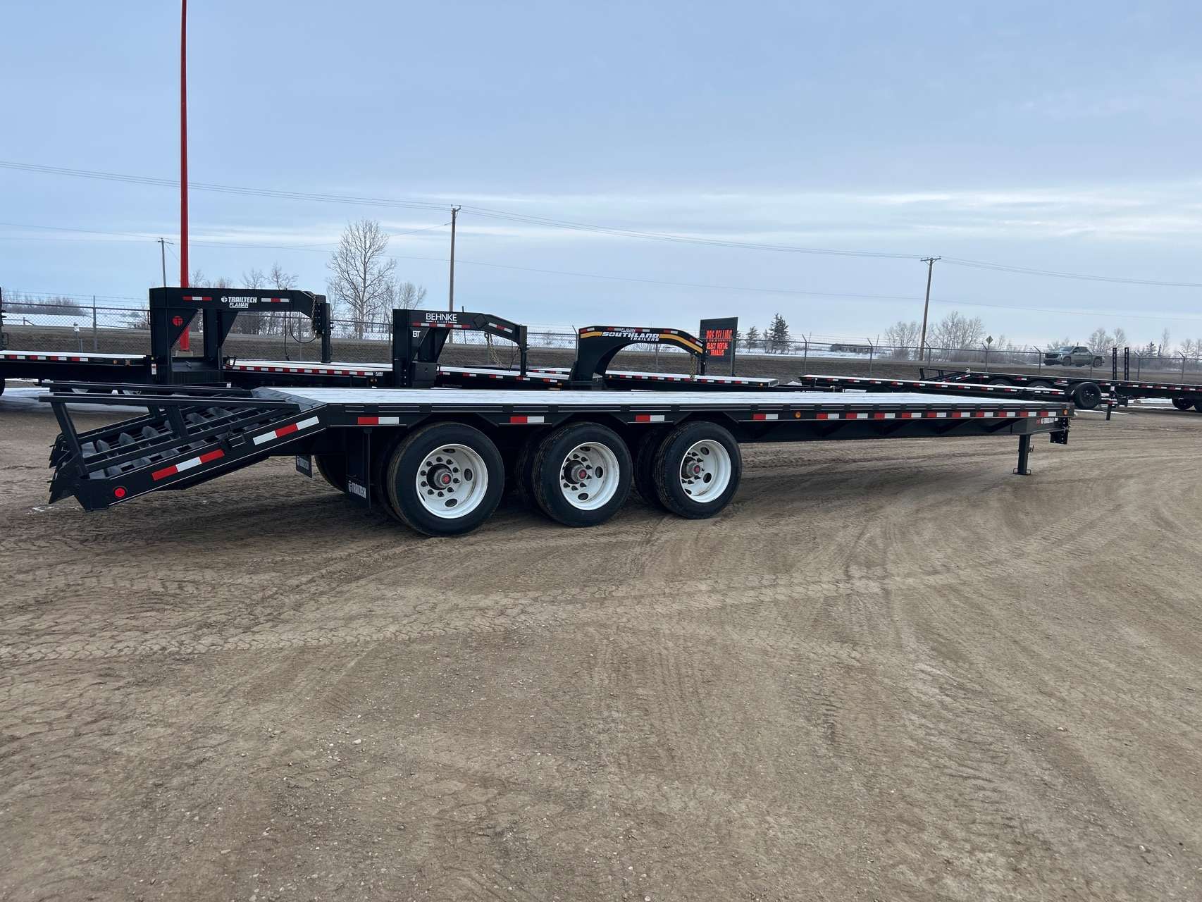 2024 Trailtech TD320 8'6" x 35' BT Pintle Flat Deck Trailer