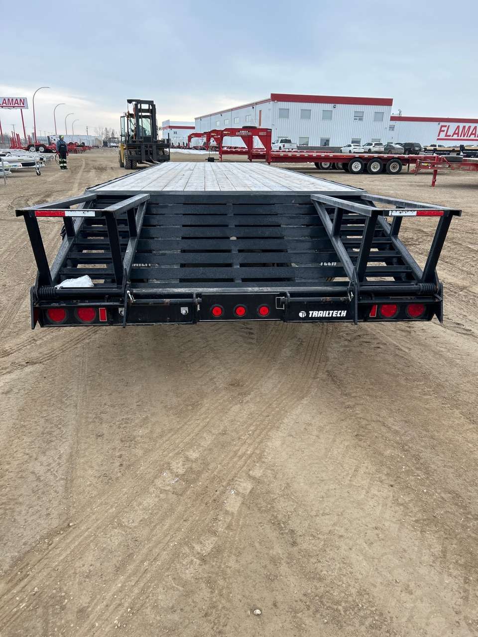 2024 Trailtech TD320 8'6" x 35' BT Pintle Flat Deck Trailer