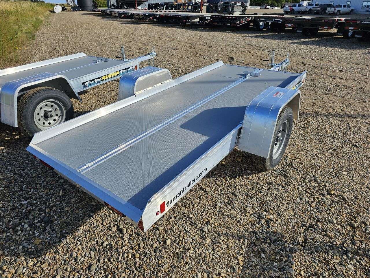 2025 Aluma 5010T 50" x 10' Tilt Toy Hauler