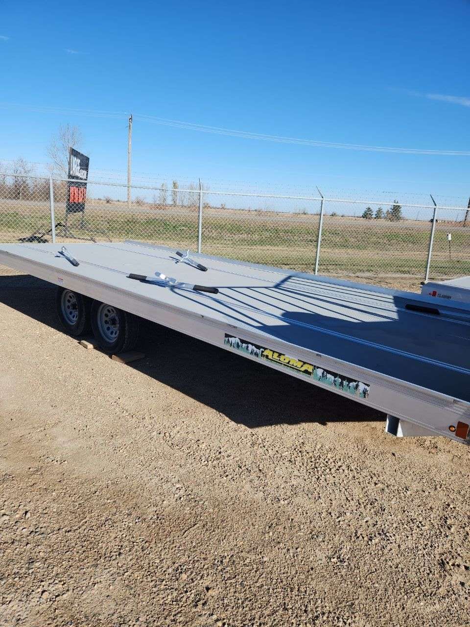 2025 Aluma 8622D 8'6" x 22' Toy Hauler