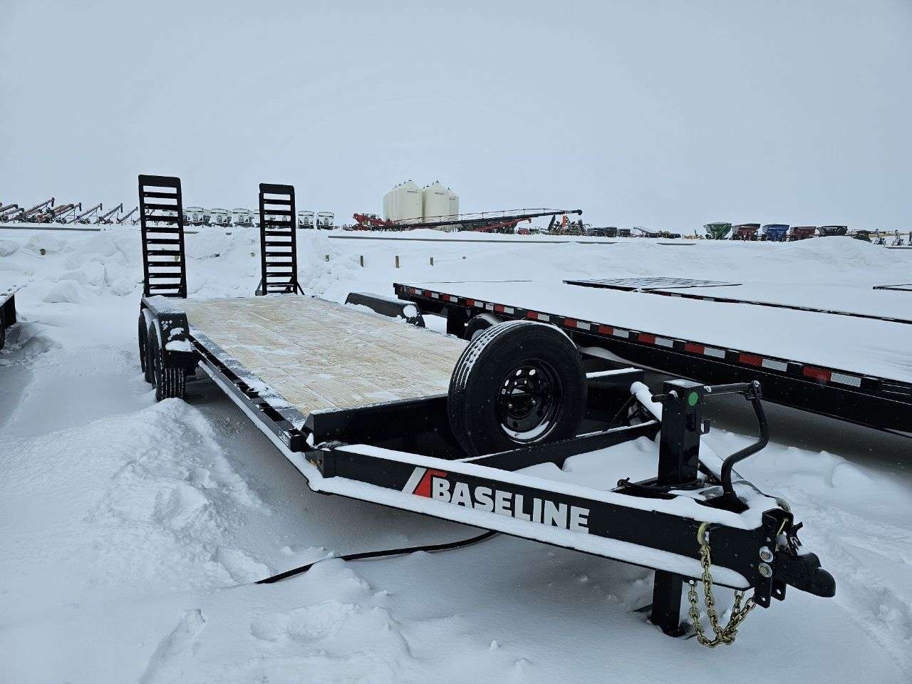 2025 Baseline HEQ 8'6" x 22' Beavertail Flat Deck Trailer