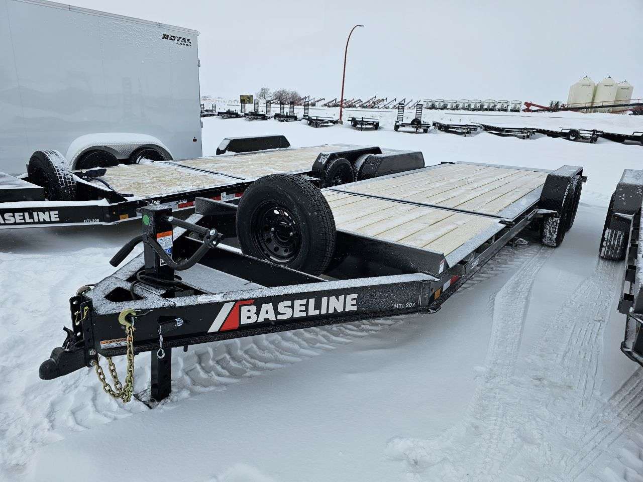 2025 Baseline HTL 8'6" x 22' Partial Tilt