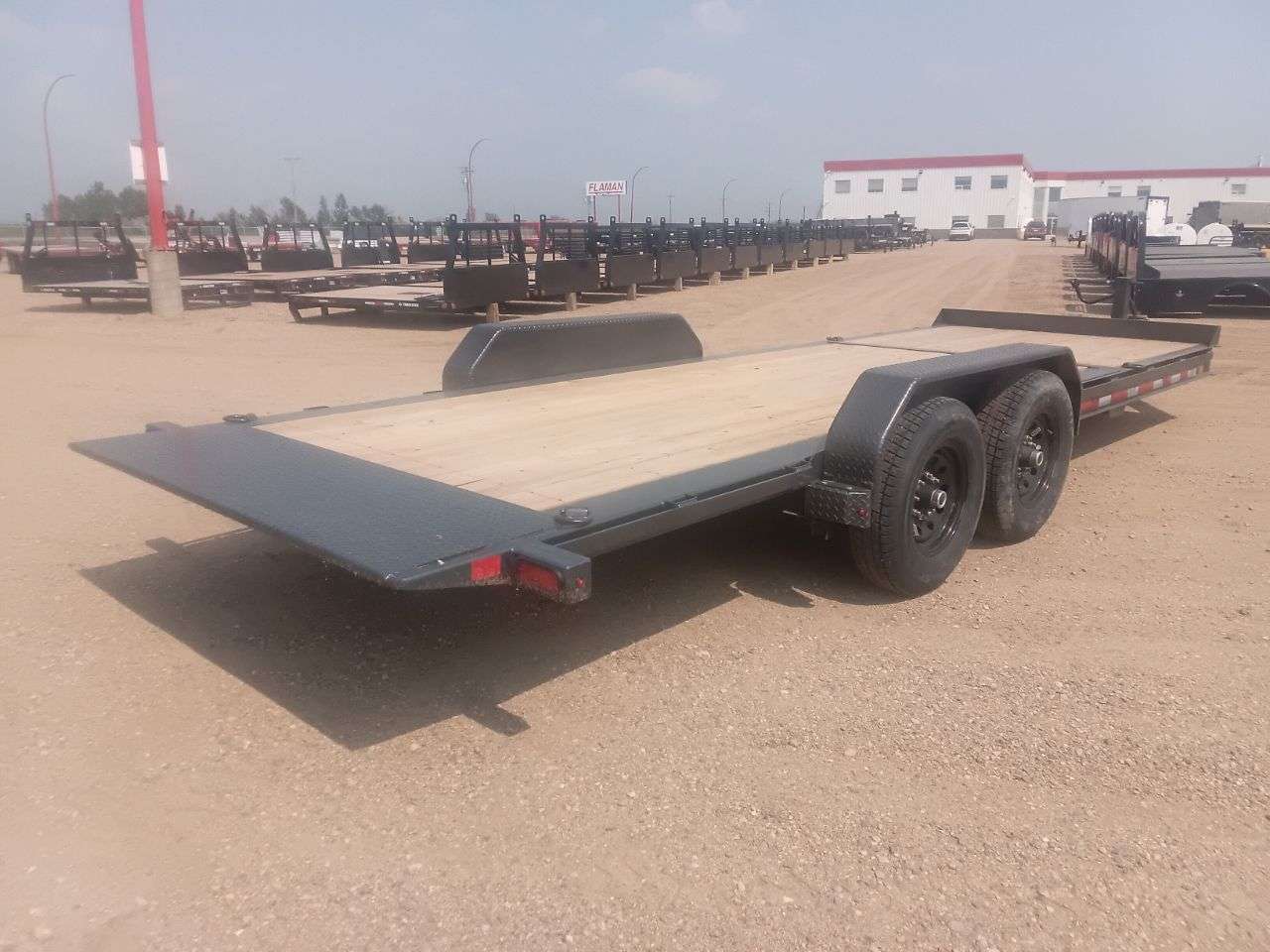 2025 Baseline HTL 8'6" x 22' Partial Tilt
