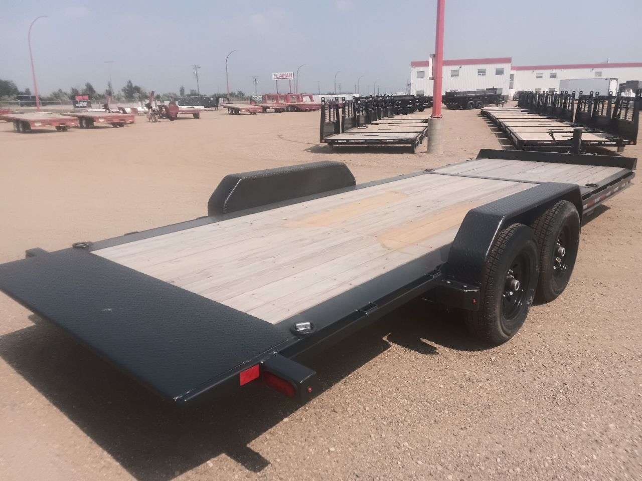 2025 Baseline HTL 8'6" x 22' Partial Tilt