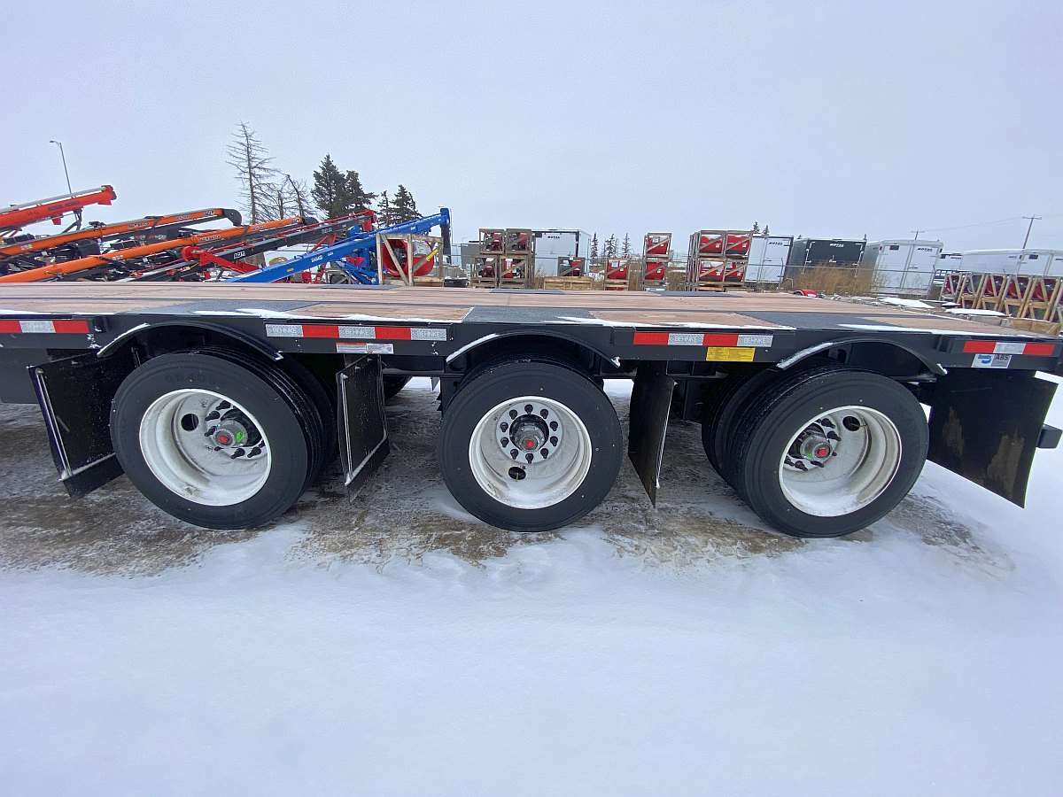 2025 Behnke 46' Step Deck Trailer