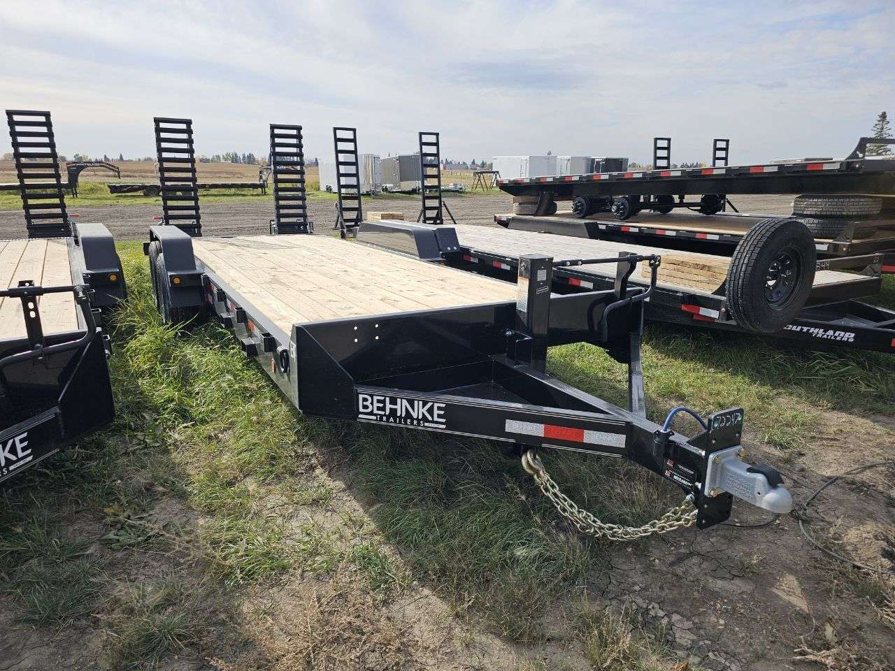 2025 Behnke CBCT 8'6" x 22' Beavertail Flat Deck Trailer