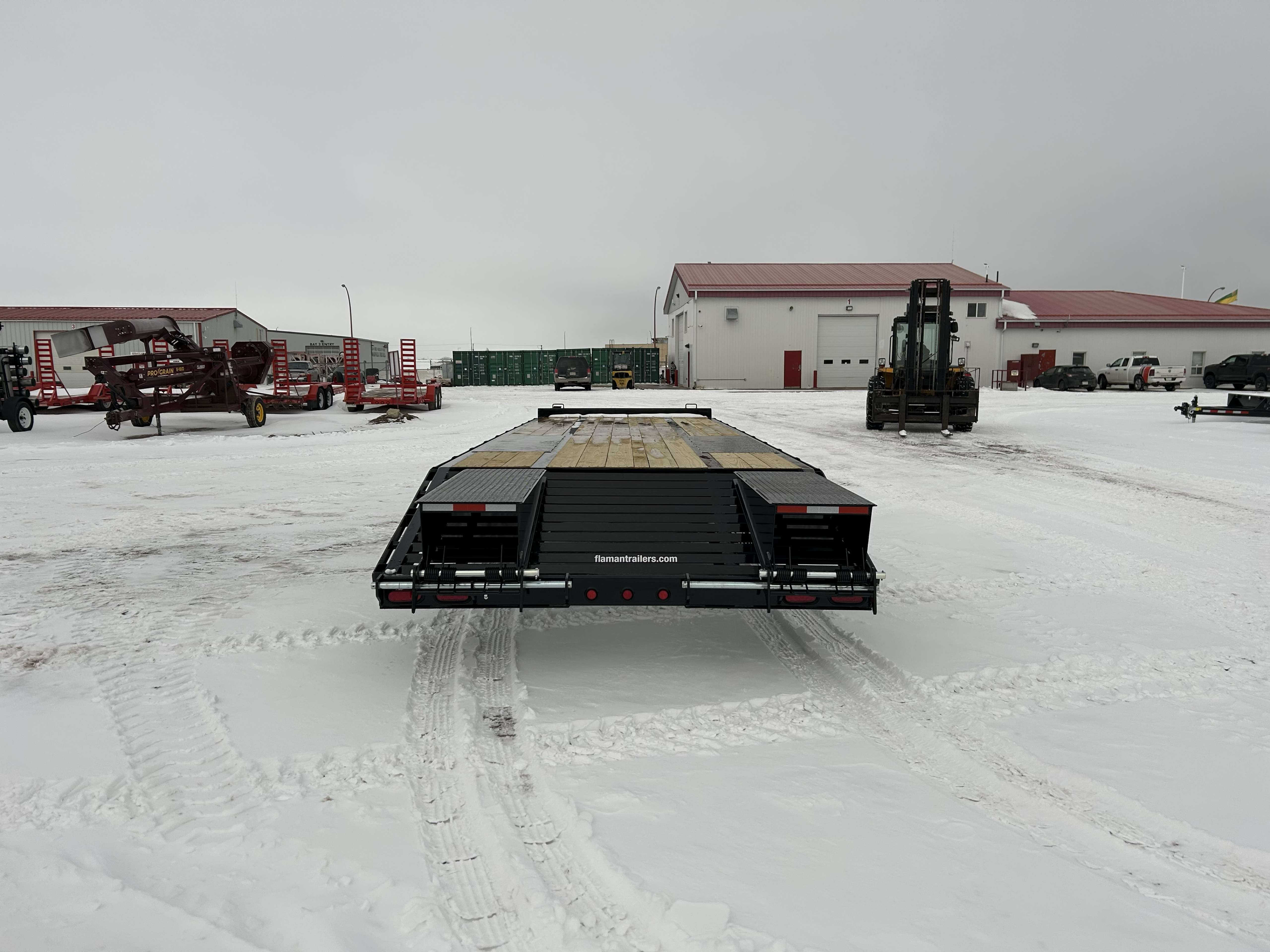 2025 Behnke FB 8'6" x 29' Pintle Flat Deck Trailer