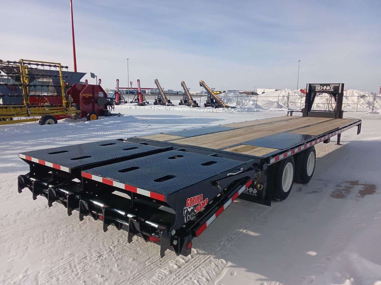2025 Behnke FB 8'6" x 30' Gooseneck Flat Deck