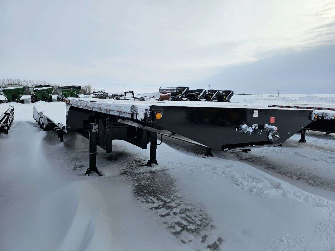 2025 Behnke STX 8'6" x 53' Semi-Style Sprayer