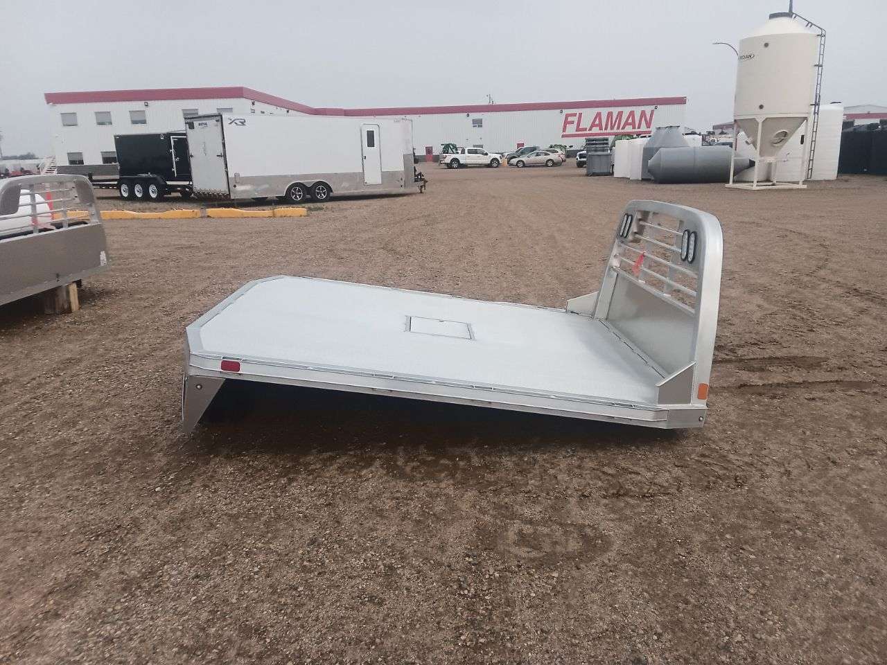 2025 CM 9'4" Aluminum Flat Truck Deck