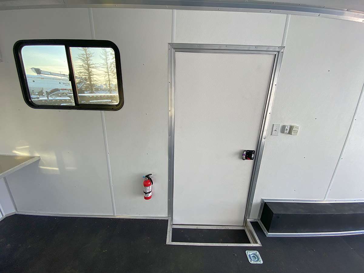 2025 Cross 8.5'x20' Enclosed Cargo Trailer