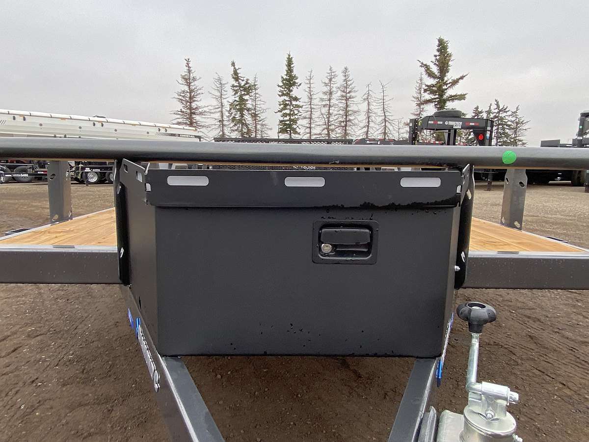 2025 Diamond C 14' Premium Utility Trailer