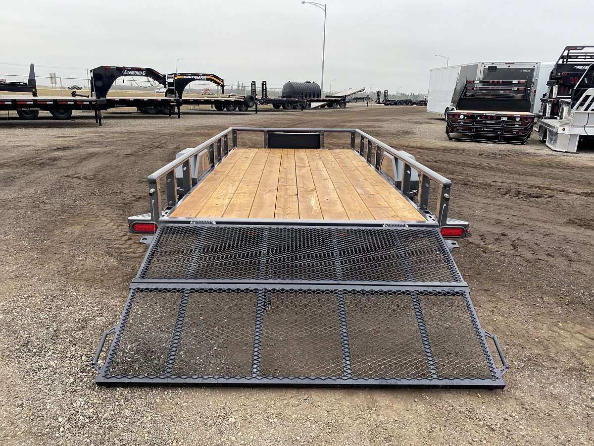 2025 Diamond C 14' Premium Utility Trailer