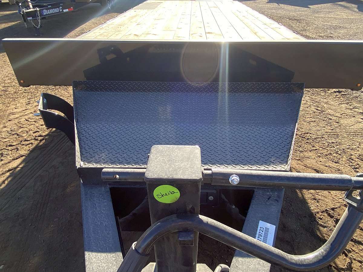 2025 Diamond C 24' Deck-Over Trailer