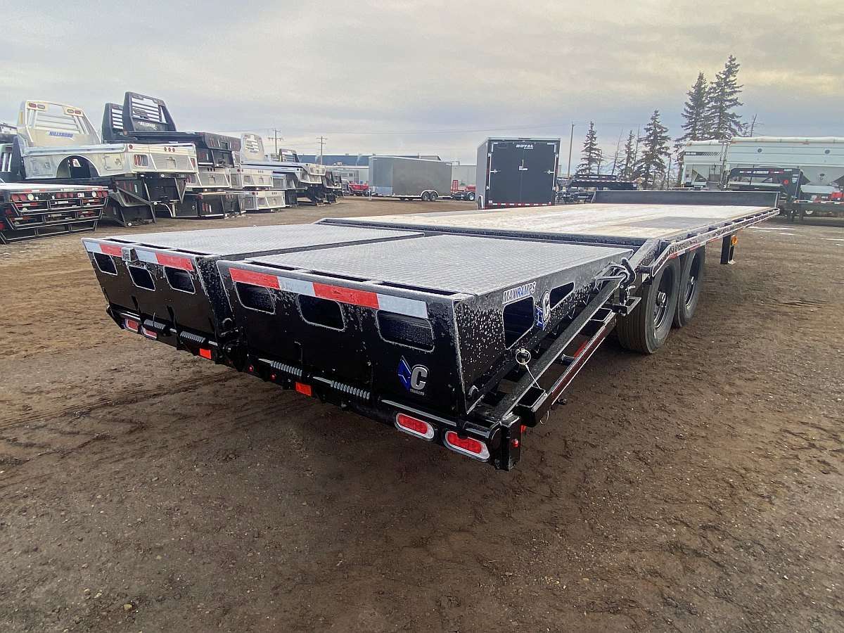 2025 Diamond C 24' Deck-Over Trailer