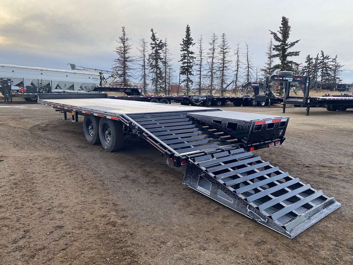 2025 Diamond C 24' Deck-Over Trailer